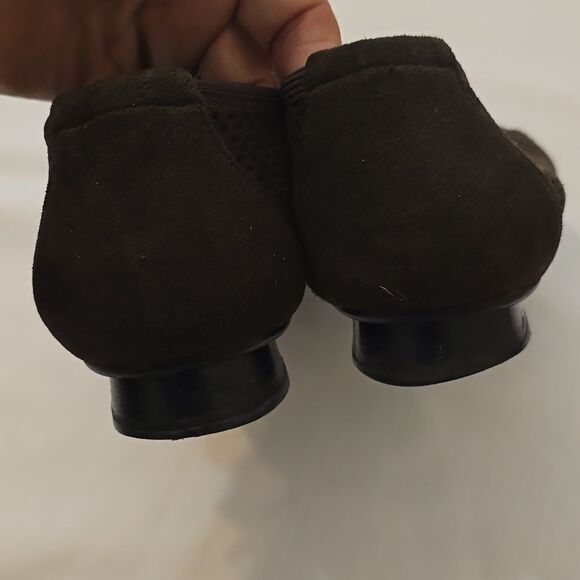 Stuart Weitzman black suede perforated flats 10 - Picture 2 of 8